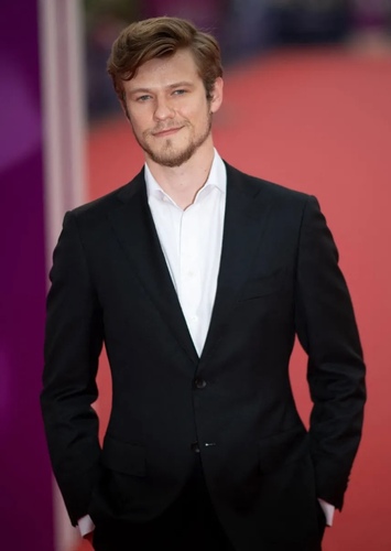 Lucas Till