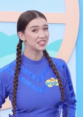 Lucia Wiggle