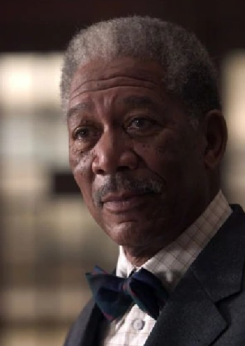 Lucius Fox (17)