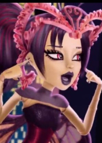 Luna Mothews
