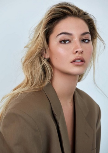 Madelyn Cline