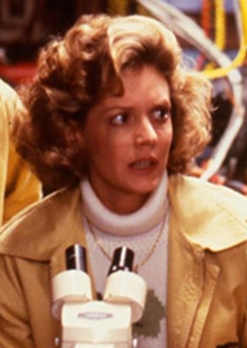 Mae Thompson