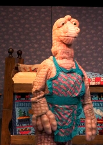 Mama Maiasaura