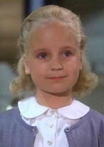 Mara Hobel