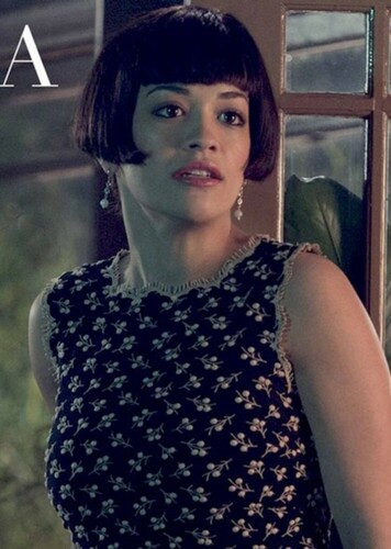 Mia Grey
