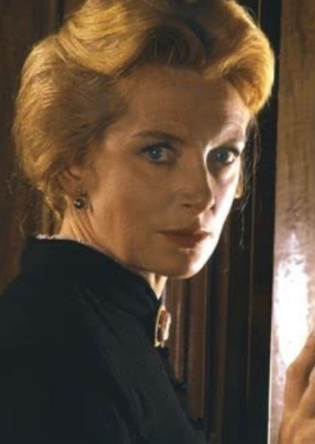 Miss Giddens