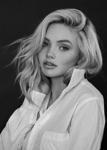 Natalie Alyn Lind