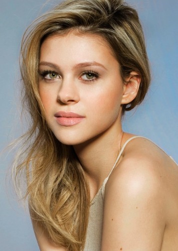 Nicola Peltz
