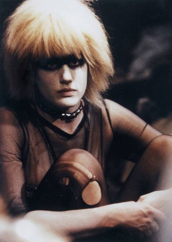 Pris Stratton