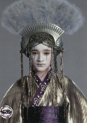 Queen Apailana