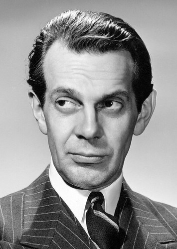 Raymond Massey