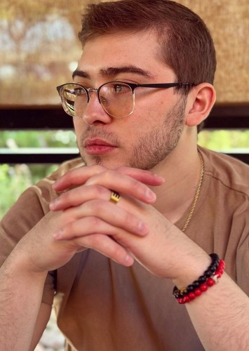 Raymond Ochoa