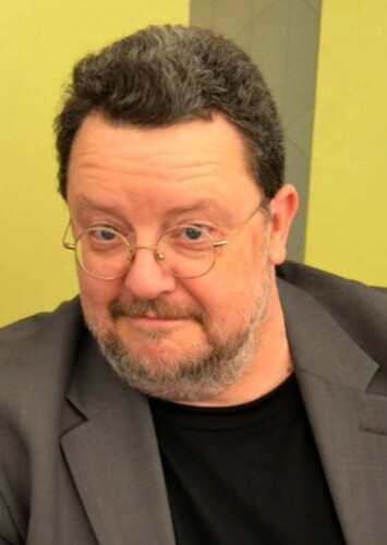 Roger L Jackson