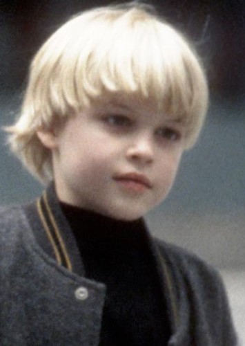 Ronan Farrow (child)
