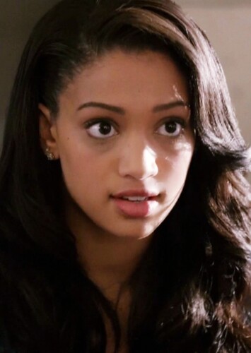 Samantha Logan