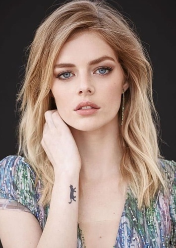 Samara Weaving
