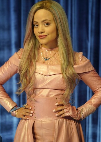 Sarah Jeffery