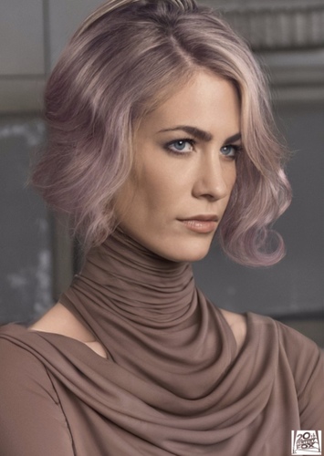 Senator Amilyn Holdo