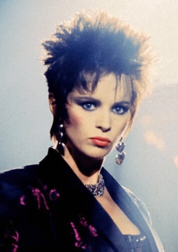 Sheena Easton