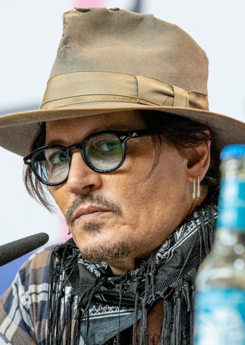 Sid Sleaze, an 47-year-old con artist