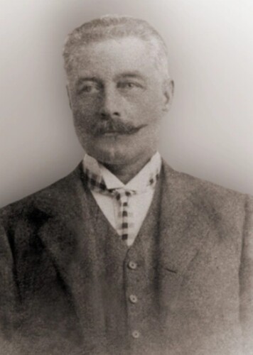 Sir Cosmo Duff Gordon