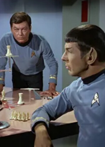 Smart People Play Chess