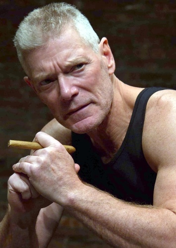 Stephen Lang
