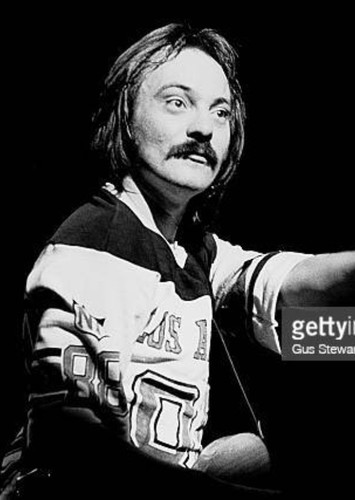 Steve Mariott (older) in All or Nothing