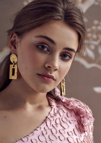 Tate Collins