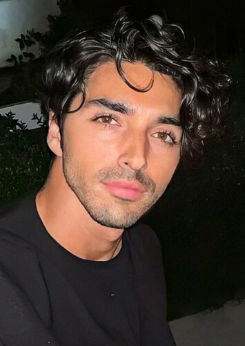 Taylor Zakhar Perez