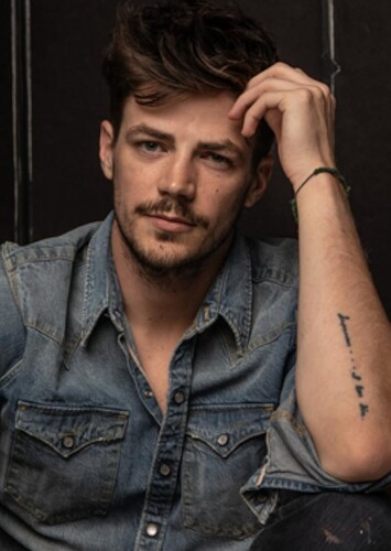 Grant Gustin