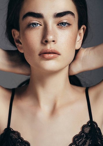 The most attractive black-haired actors and actresses