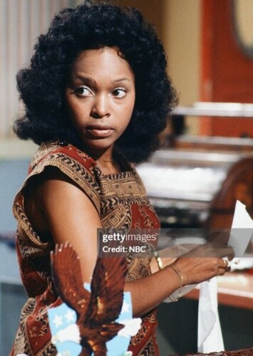Tina Andrews