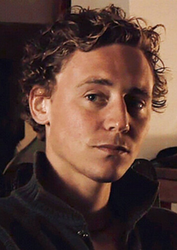 Tom Hiddleston
