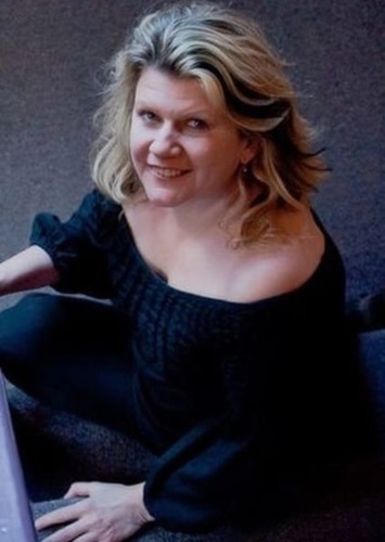 Tracey Moore
