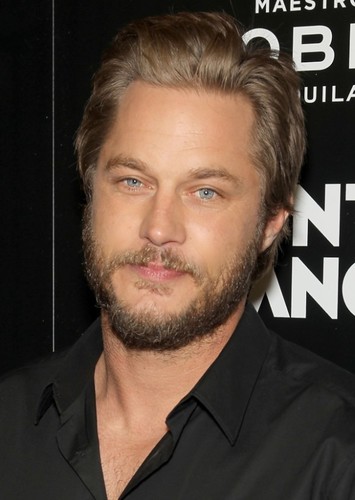 Travis Fimmel