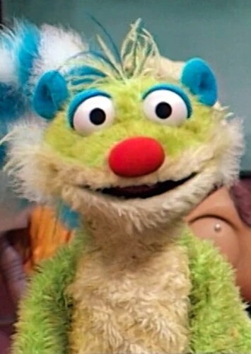 Treelo (Bear in the Big Blue House)