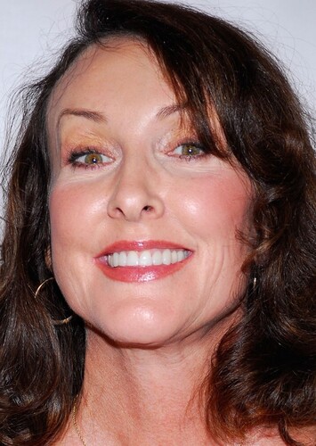 Tress MacNeille