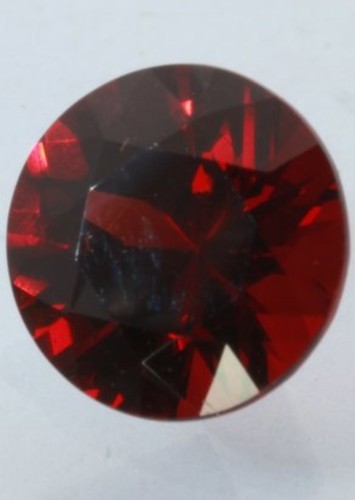 Pyrope / Marianna de la Návedo