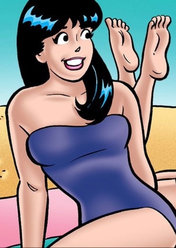 Veronica "Ronnie" Lodge