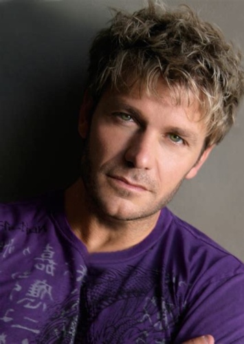 Vic Mignogna