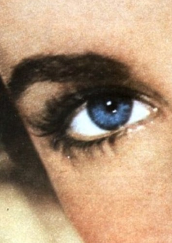 Violet Eyes (F)