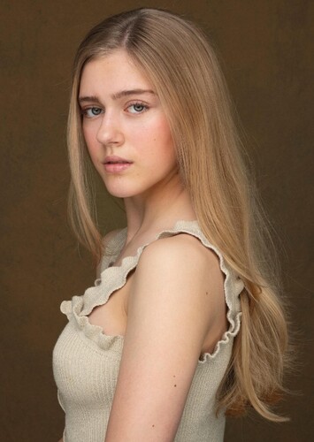 Vivienne Rowe