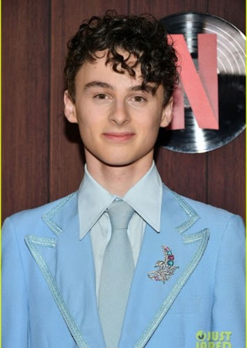Wyatt Oleff