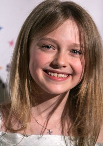 Young Dakota Fanning