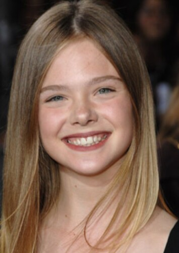 Young Elle Fanning