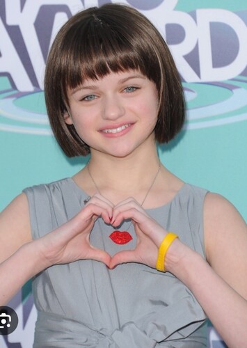 Young Joey King