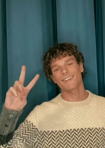 YOUNG ROMAN BRIDGER