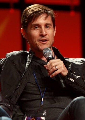 Yuri Lowenthal