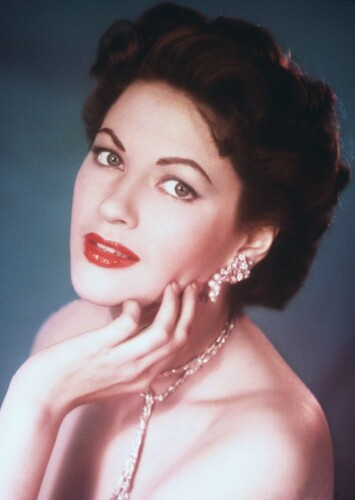 Yvonne De Carlo